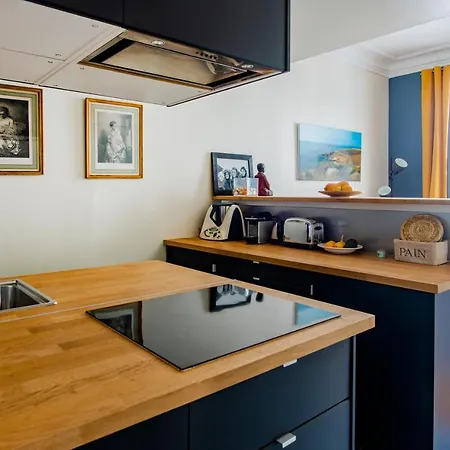 Apartment Courcelles Design Duplex