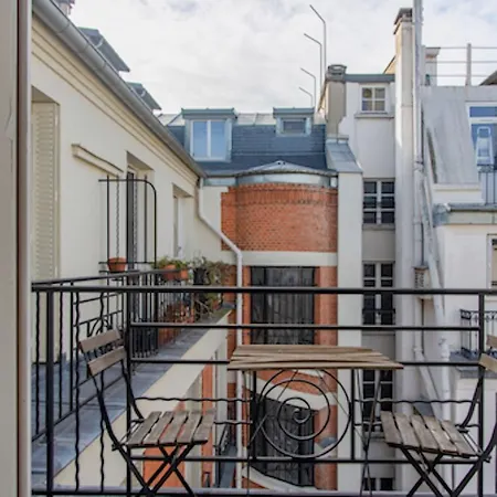 Courcelles Design Duplex Lägenhet