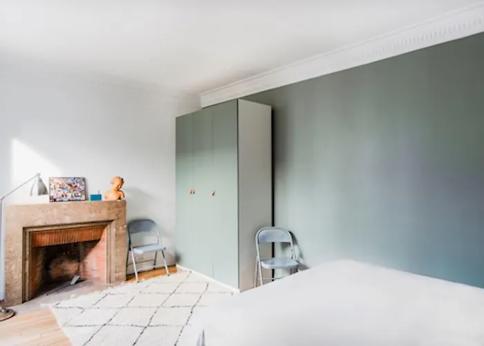Courcelles Design Duplex شقة باريس