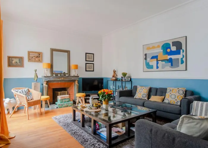 Courcelles Design Duplex شقة